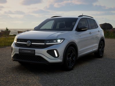 Auto Volkswagen T-Cross 1.0 tsi r-line plus 115cv nuova in vendita presso concessionaria Fratelli Giacomel a 30.400 &euro; - foto numero 1