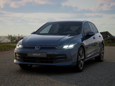 Auto Volkswagen Golf 2.0 tdi edition plus 150cv dsg nuova in vendita presso concessionaria Fratelli Giacomel a 39.500 &euro; - foto numero 1