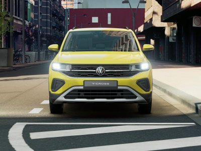 Auto Volkswagen T-Cross 1.0 tsi edition plus 115cv dsg nuova in vendita presso concessionaria Fratelli Giacomel a 30.100 &euro; - foto numero 2