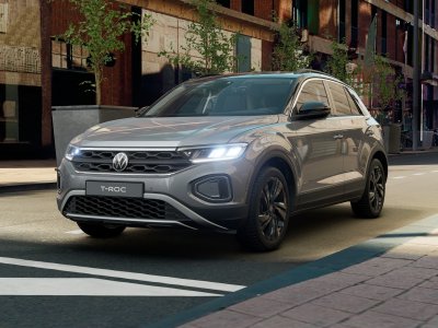 Auto Volkswagen T-Roc 1.0 tsi sport 115cv nuova in vendita presso concessionaria Fratelli Giacomel a 31.400 &euro; - foto numero 1