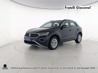 Auto Volkswagen T-Roc 1.5 tsi life dsg usata in vendita presso concessionaria Fratelli Giacomel a 25.400 &euro; - foto numero 1